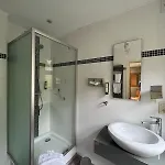 Hotel Moulin De 4*