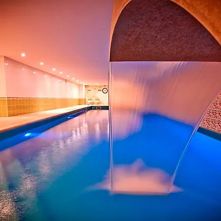 فندق Moulin De